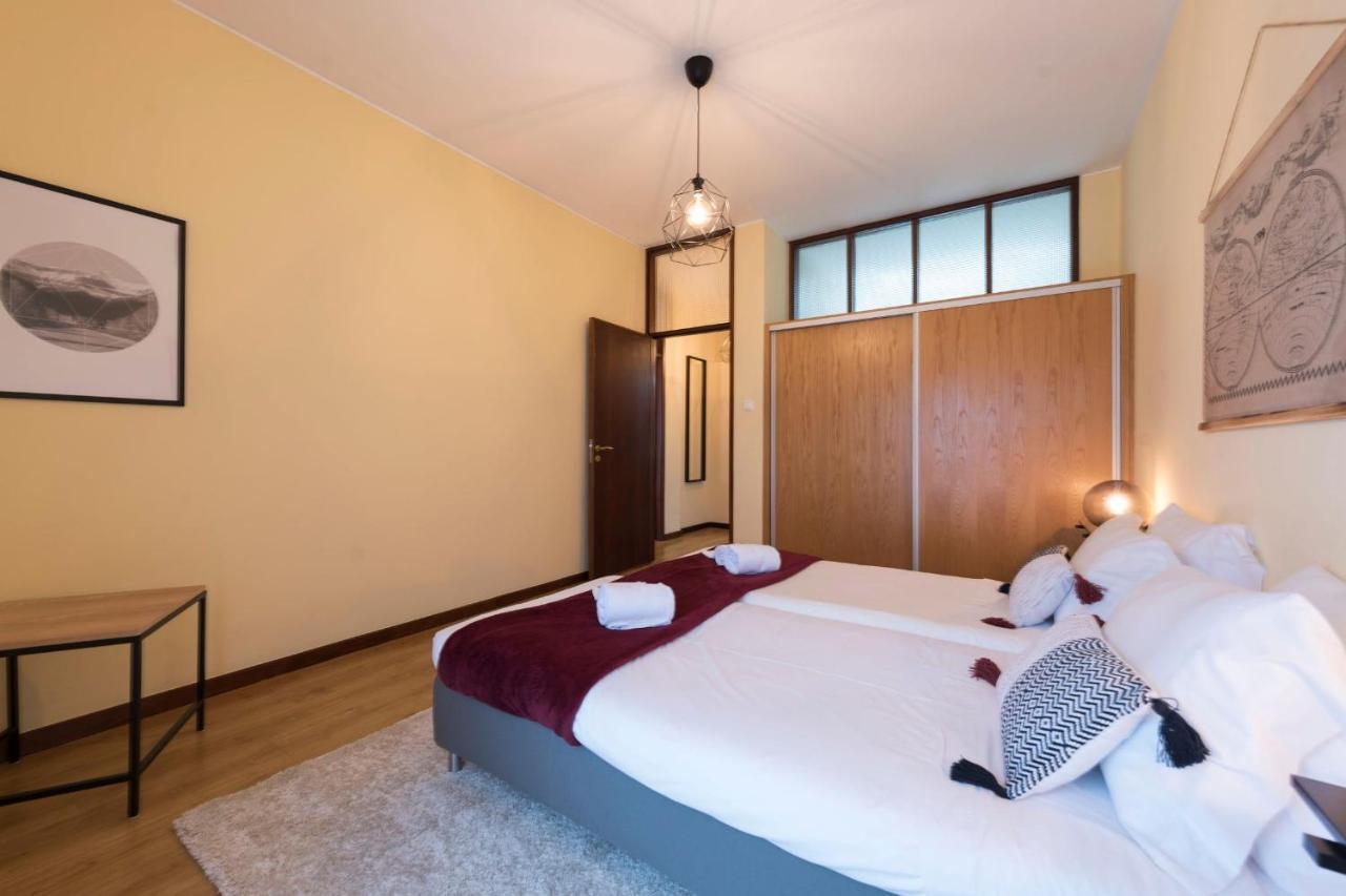 Lovelystay - Serralves Apartment With Free Parking Porto Bagian luar foto