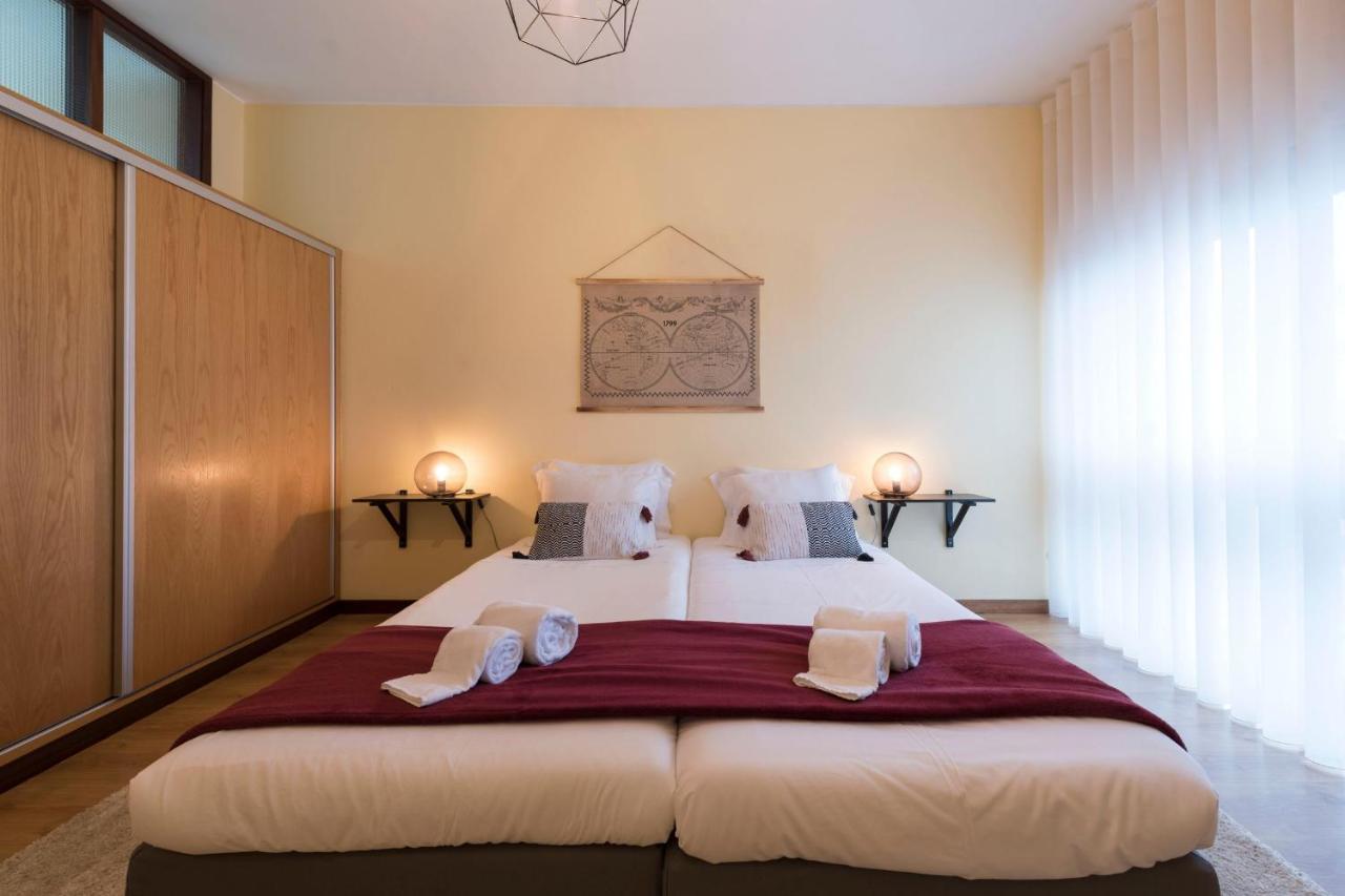 Lovelystay - Serralves Apartment With Free Parking Porto Bagian luar foto
